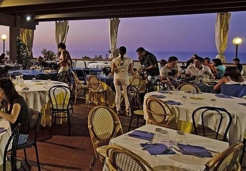 Hotel Villaggio Costa Ripa Rodi Garganico Extérieur photo